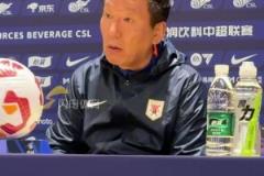 崔康熙回應(yīng)兩將染紅：賽前會也強調(diào)了，不要做這種動作