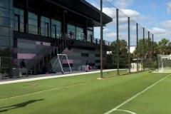 腳法不減當年！小貝上演零度角定位球破門