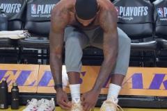 湖狼G1大戰(zhàn)在即詹姆斯已經(jīng)早早進(jìn)場(chǎng)熱身