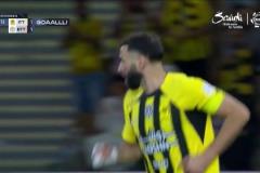 懸念已無？吉達(dá)聯(lián)合3-2達(dá)曼協(xié)作本澤馬傳射建功，剩5輪6分領(lǐng)跑