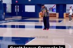 依舊美如畫！抬手的一瞬間仿佛青春回來了！