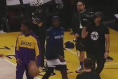 越來(lái)越好看了！華子賽前熱身時(shí)找東契奇噴垃圾話！