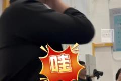 讓大姚仰視的存在！姚明現(xiàn)身深圳圖書館被立體書庫震驚了