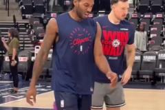 天王山加油吧！小卡快船主場(chǎng)的賽前訓(xùn)練！中投依舊穩(wěn)??！