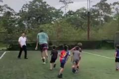 什么？文班亞馬在虐小朋友...