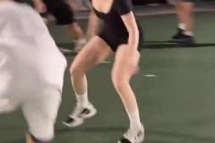 面對(duì)這樣的防守，我根本突破不過(guò)去。。。