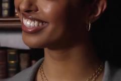 越來越漂亮了！科比大女兒娜娜更新社媒宣傳畢業(yè)季：翻開下一章~