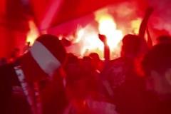 熱情似火！阿森納球迷已經(jīng)在酋長(zhǎng)球場(chǎng)外嗨起來(lái)了！