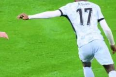 2003年泰山隊(duì)21歲以下球員占一半，就問現(xiàn)在誰有這魄力！