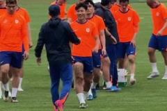 謝文能展示時(shí)尚發(fā)型，超帥！