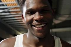 開心到停不下來！華子賽后一路大笑：Wolves in 5?。? title=