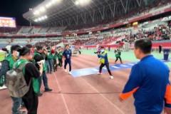 泰山隊(duì)的老熟人！賽前李霄鵬與崔康熙握手致意