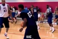 你覺得歐文是以前打球更騷還是現在？