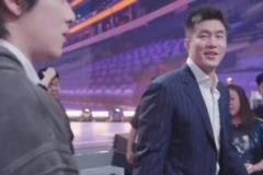 王鶴棣 見面就先關(guān)心 艾倫 的身體情況！