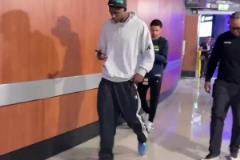 華子賽前入場(chǎng)穿搭 氣質(zhì)跟偶像杜蘭特越來(lái)越像了