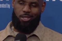 如何看沒中鋒？老詹：無可奉告 我兄弟濃眉說想要中鋒就被交易了