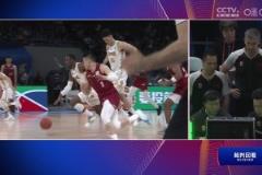 陳盈駿犯規(guī)被吹違體！迪亞洛落地嚴(yán)重崴腳受傷，直接返回更衣室！