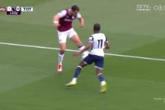 后場玩火！西漢姆聯(lián)后衛(wèi)連續(xù)失誤，奧多貝爾笑納熱刺生涯首球