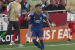 秀！杜埃對陣阿森納上演精彩插花腳停球，神似內(nèi)馬爾