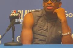 亞歷山大談?wù)摿说谝粓?chǎng)比賽被絕殺后雷霆隊(duì)更衣室的情緒