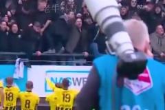 一群人跳一跳，能震垮體育館？