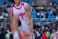 科爾：庫里明天會做核磁共振檢查，他對自己受傷感到沮喪，我們也很擔(dān)心他