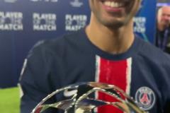 MVP！第一視角將歐冠全場最佳獎杯送給阿什拉夫