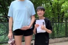 網(wǎng)紅的2米2女朋友酷似韓旭，評論區(qū)炸鍋