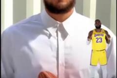 你認(rèn)可嗎？布克心中的最強(qiáng)首發(fā)五人組：詹姆斯KD喬丹科比大夢(mèng)！