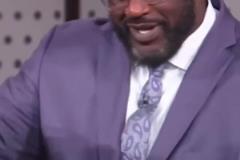 惡心！來(lái)看“大廚”奧尼爾給大家展示自己平常吃什么！