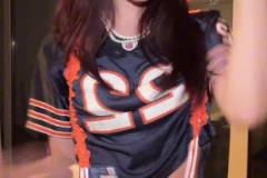 湖人淘汰，美娜也是放飛自我了，露個小腰扭起來