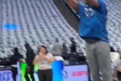 還來？！愛德華茲賽前熱身logo三分兩連擊