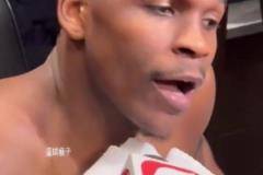 華喬丹皮實，成為超巨的前提就是耐殺