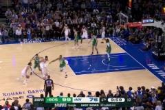 末節(jié)布倫森1v1極限高難三分全場沸騰！一看分差落后20分