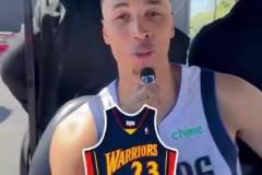 PJ老達(dá)拉斯人了！獨(dú)行俠球員們的第一件球衣是誰(shuí)呢？