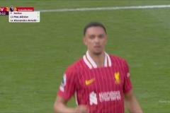 賽季結(jié)束自由身離隊(duì)！阿諾德替補(bǔ)登場(chǎng)安菲爾德爆發(fā)出噓聲！