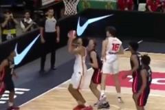 這天賦也太殘暴了！弗拉格8秒內(nèi)連續(xù)起跳送出4次蓋帽！