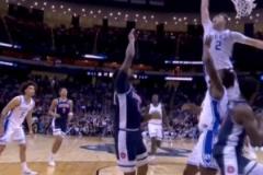 堪比杜克師兄錫安？準(zhǔn)狀元弗拉格曾送出炸裂排球血帽