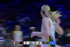 又美又能打！達(dá)拉斯飛翼新科美女狀元佩奇，季前賽砍15+6+5