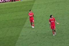 利物浦球迷在噓阿諾德時(shí)，索博斯洛伊生氣+不解