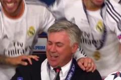 國米挺進(jìn)歐冠決賽后，看臺上的女球迷激動到瘋狂咬嘴唇