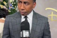 美國(guó)楊毅：弗拉格可能成為一個(gè)白人巨星，這對(duì)美國(guó)來(lái)說(shuō)是件大事