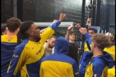 勇士本賽季最后一次出征儀式，不知道今年夏天誰走誰留？？？