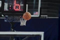 約老師+申京？楊瀚森在對(duì)抗賽展現(xiàn)出了全面的進(jìn)攻手段和策應(yīng)能力