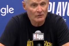 淘汰勇士晉級西部決賽，賽后采訪愛德華茲與蘭德爾、康利整活