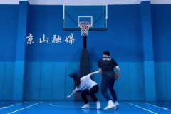 李添榮女友曬游玩照片，非常愜意啊