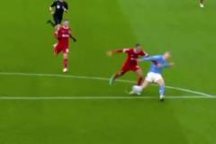 如何防守哈蘭德？范戴克曾給出標(biāo)準(zhǔn)答案！