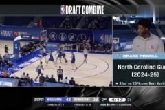 一柱擎天！2米18楊瀚森籃下拼搶前場(chǎng)板 竟遭三人圍剿造犯規(guī)