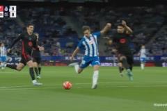 西班牙人開場單刀不進！烏爾科-岡薩雷斯推射稍稍偏出！