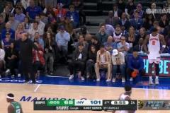 有人管管嗎末節(jié)領(lǐng)先30分錫伯杜還在用主力，場邊OG也要上